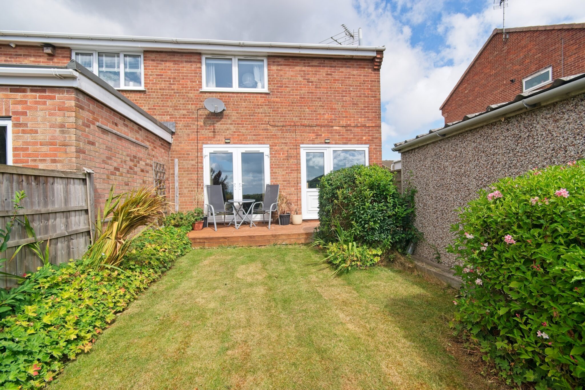 NG165JQ rear garden and decking