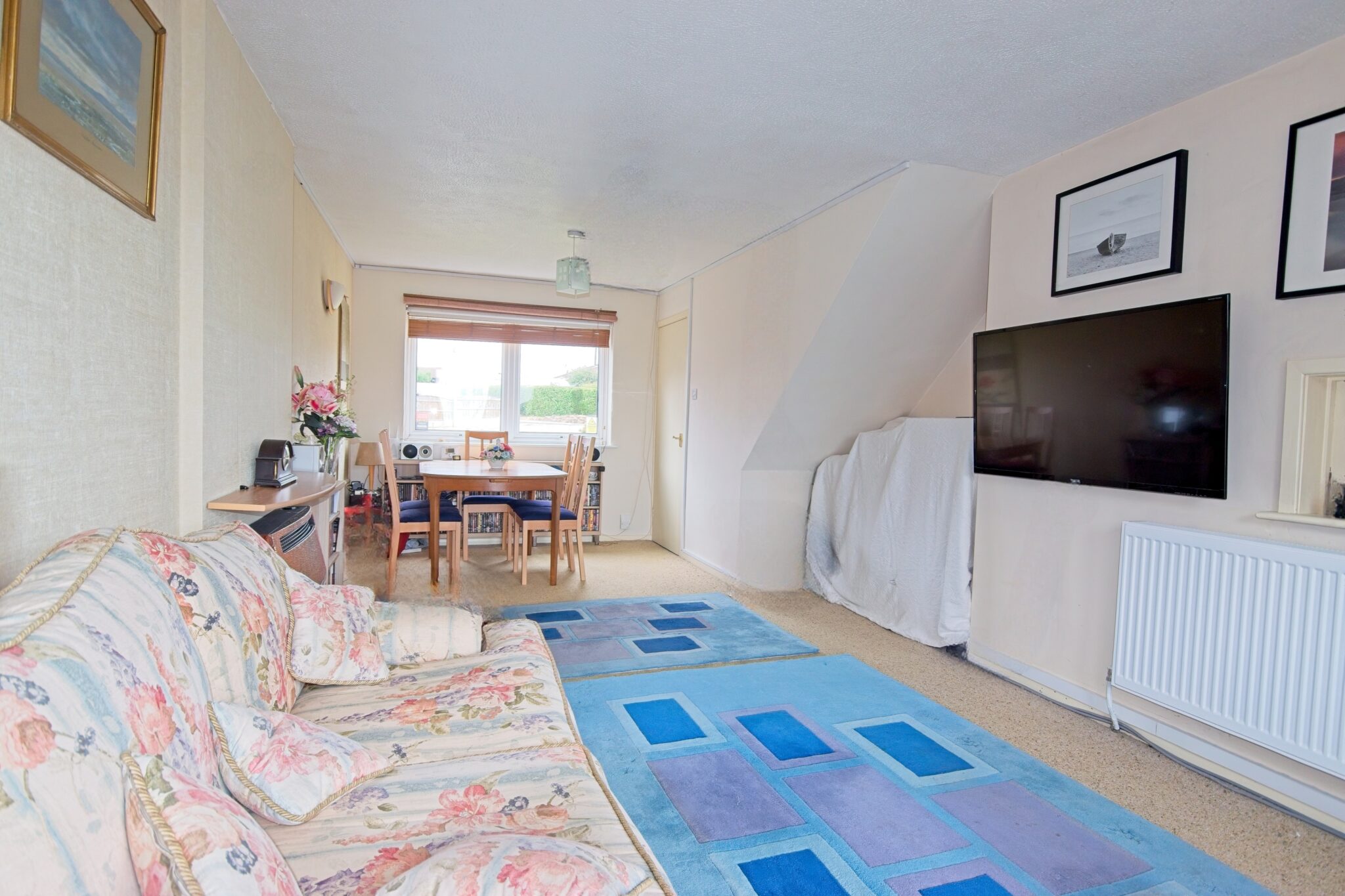 NG165JQ lounge diner