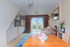 NG165JQ Lounge Dining Room